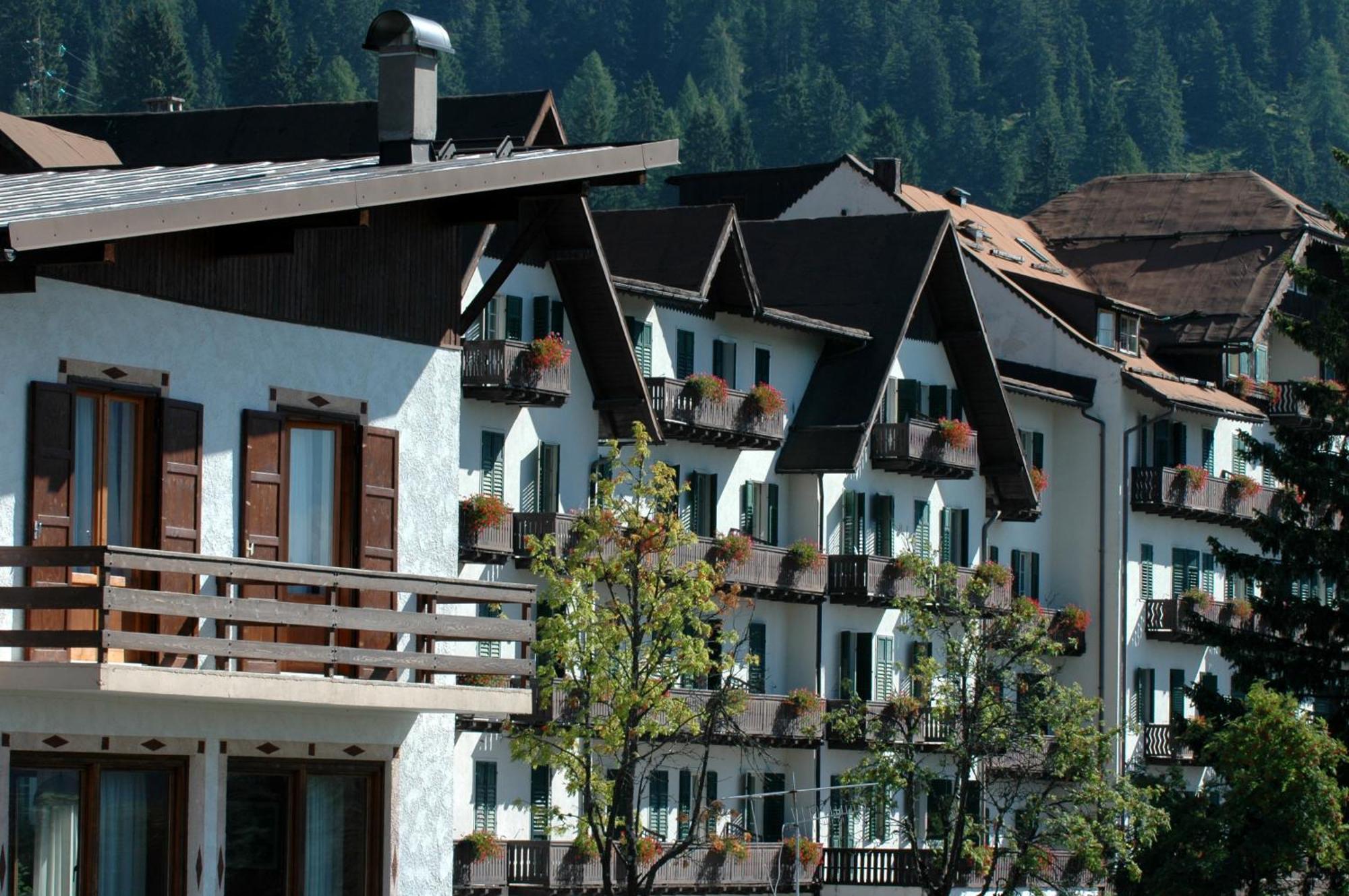 Th San Martino - Majestic Dolomiti Hotel San Martino Di Castrozza Dış mekan fotoğraf